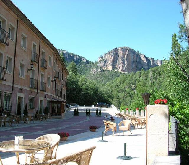 Solán de Cabras/Cuenca : Su legado termal y azul 7