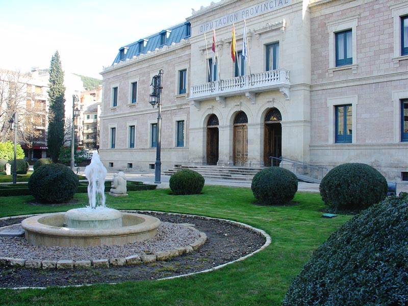 Un Paseo por los Parques Más Bellos de Cuenca 17